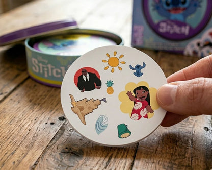Dobble Disney Stitch - Juego de Mesa en Español - Asmodee